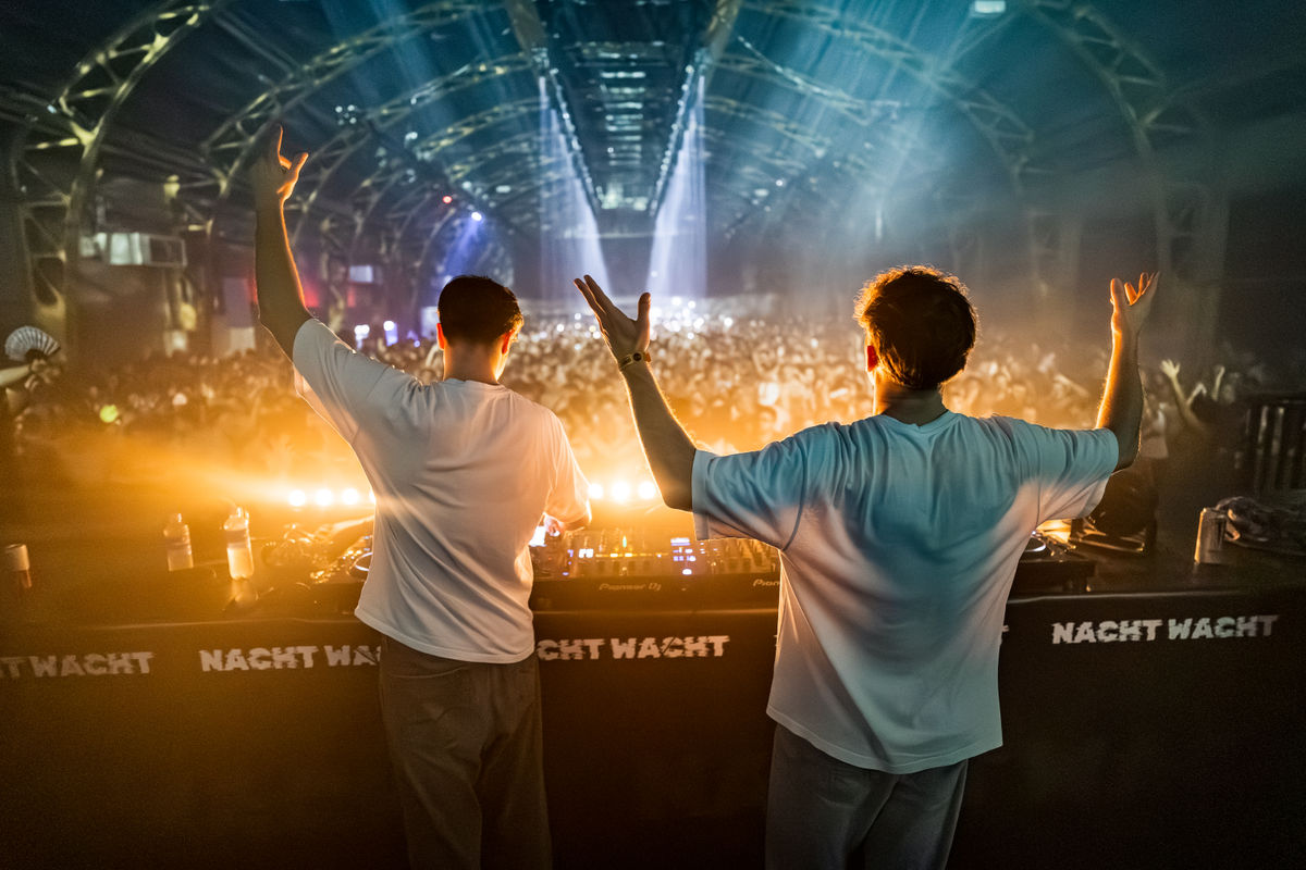 Loading... just a sec